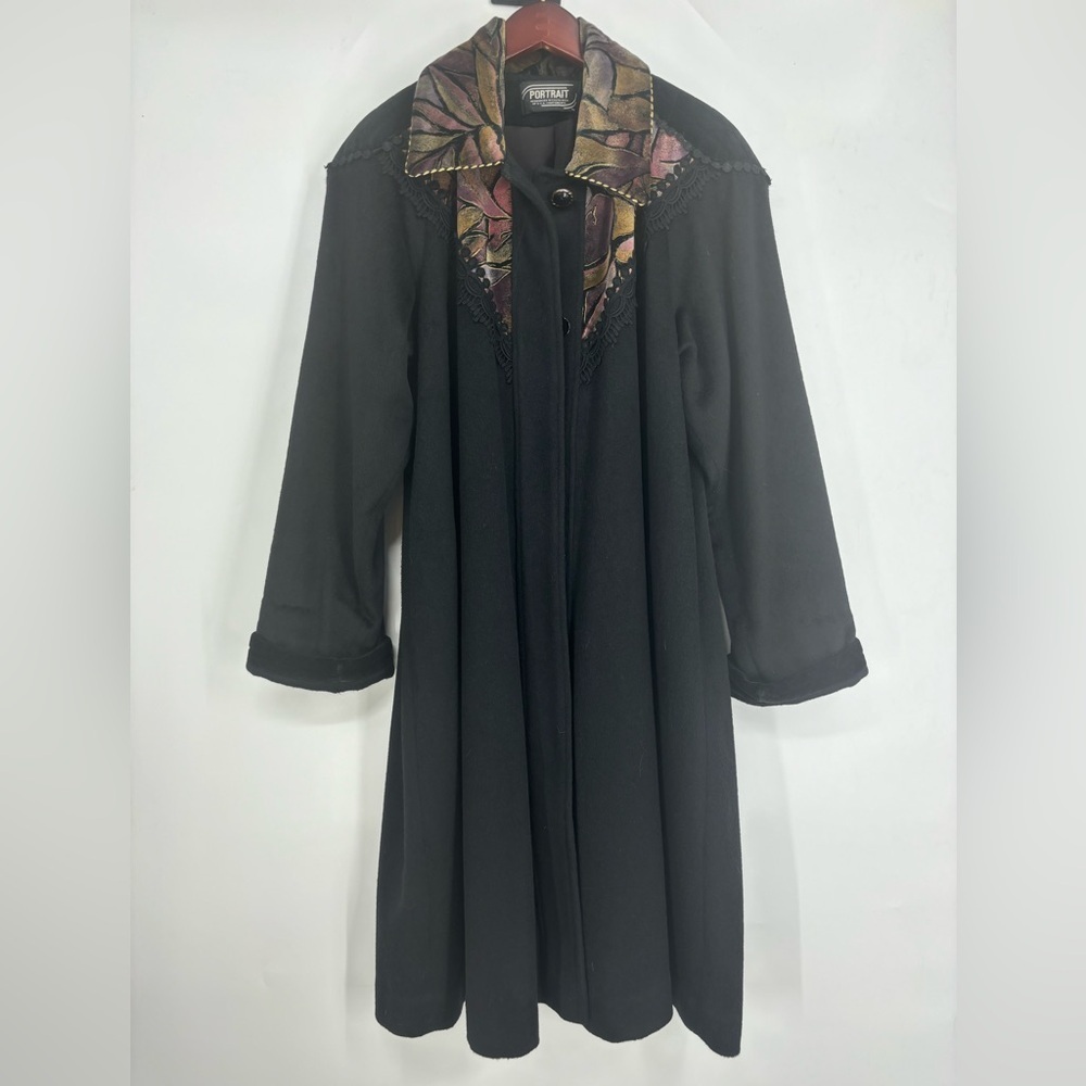 Vintage Portrait 1960’s Style Dress Coat Embroidered 6 Black‎ Maroon